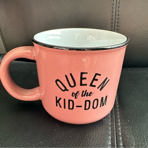 Queen of the Kid - Dom mug by Threshhold. Never used. - Picture 3 of 5